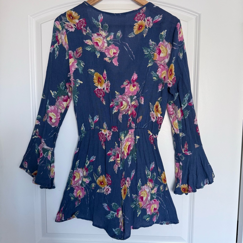 Newbury Kustom Floral Blue Women's Romper - Picture 2 of 8